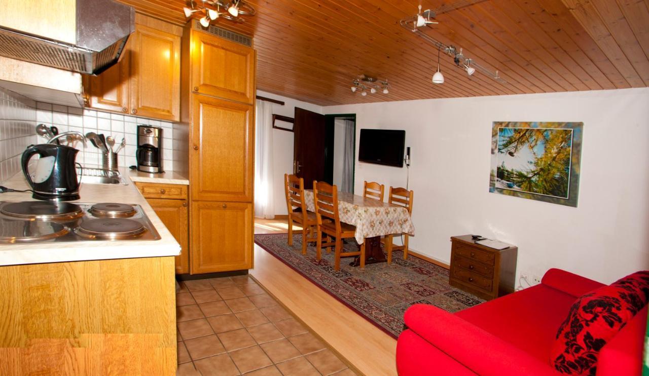 Haus Waldheim Grachen Apartment ภายนอก รูปภาพ